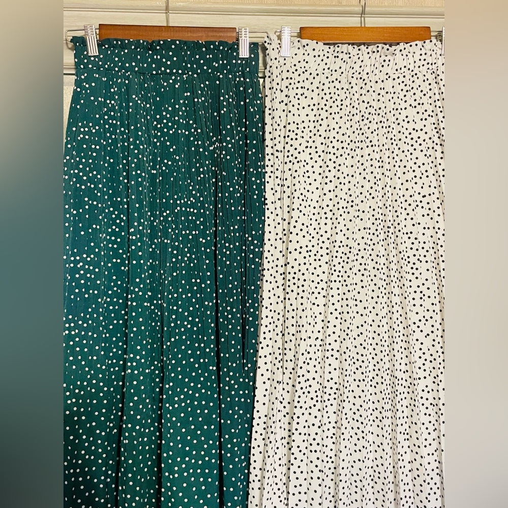 Polka Dot Pleated Skirt Set - Green and White